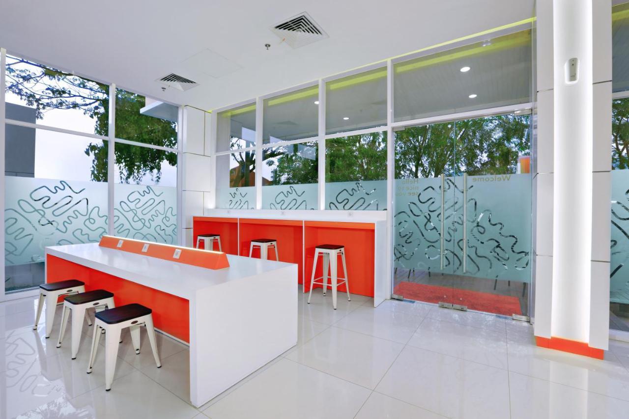 Starlet Hotel Jakarta Airport Тангеранг Экстерьер фото